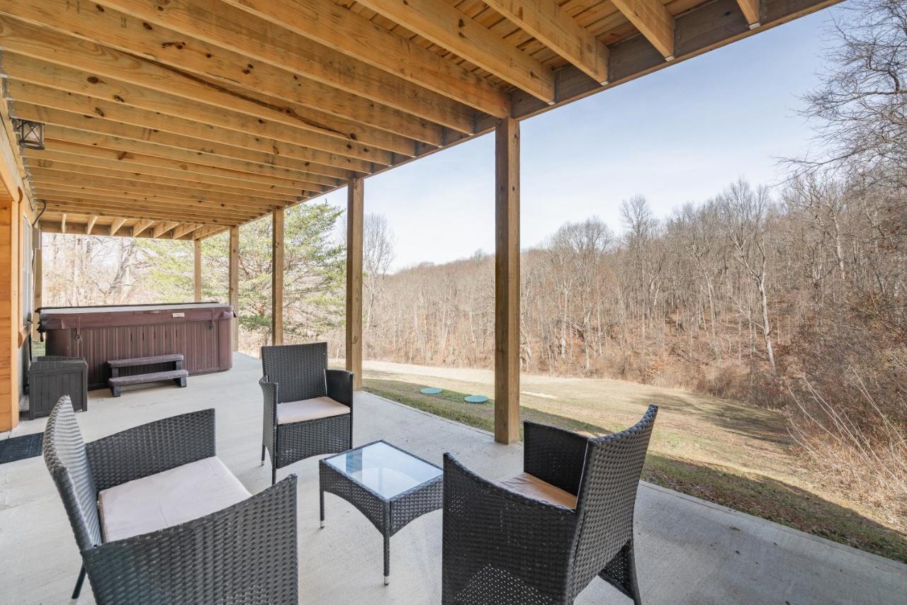 Family Friendly ~ Hocking Hills Cabin ~ Close To Caves, W/Wifi South Bloomingville المظهر الخارجي الصورة