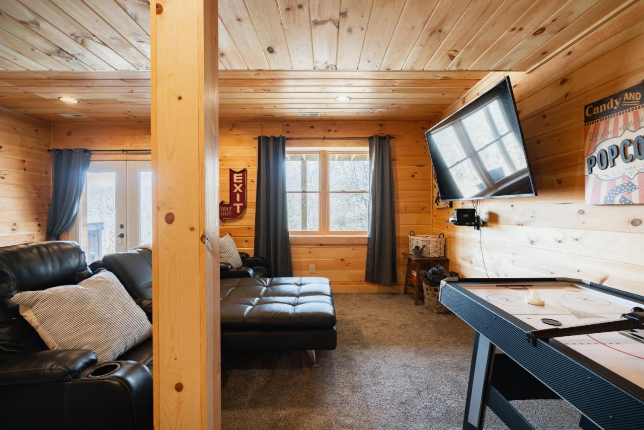Family Friendly ~ Hocking Hills Cabin ~ Close To Caves, W/Wifi South Bloomingville المظهر الخارجي الصورة